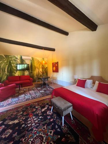 1 queen bed