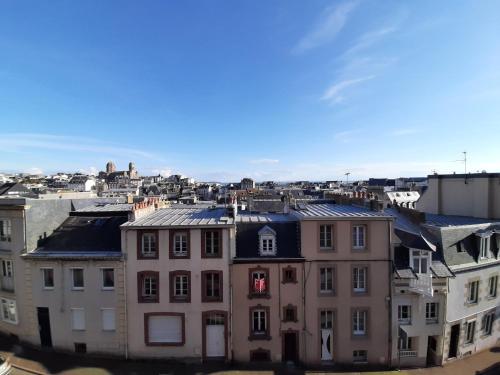 Le Petit Michelet - image 3
