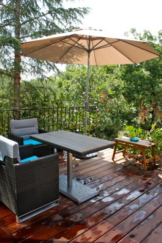 Sous Les oliviers - Studios climatisés - charming B&B - image 2