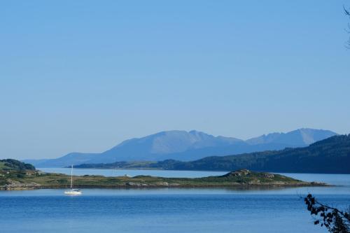 Tighnabruaich Duplex Apartment - Sea Views