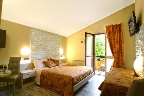 Deluxe Double Room with Balcony