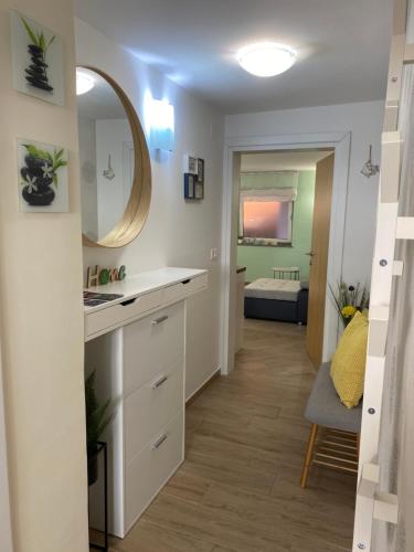 One bedroom Guesthouse Tina in มาตุลยี