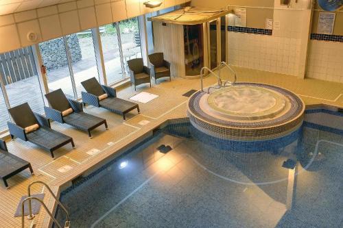 熱水浴缸, Buchanan Arms Hotel & Leisure, Sure Hotel Collection in 德里門