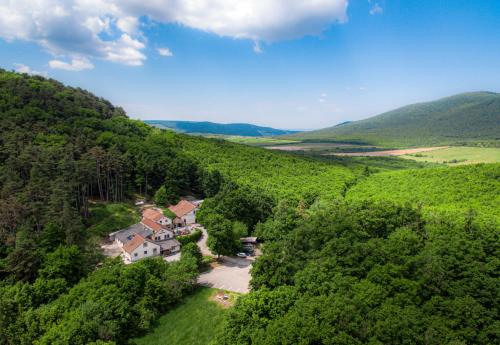 Rókabérc Vadászház Hotel - Erdőbénye