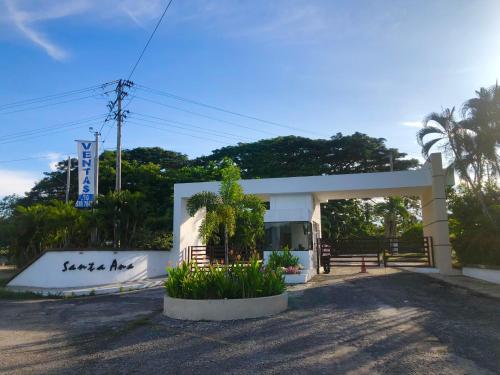 Entrance, With Us Hotel by Coccoloba Girardot in San Jeronimo