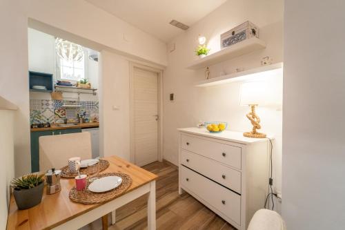 GuestHost - Casa Borbonica Cozy Apartment in Ortigia GROUND FLOOR, Siracusa (photo 4)