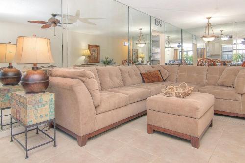 Belleair Sands 107 in Belleair Beach