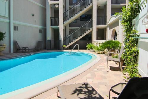 Belleair Sands 107 in Belleair Beach