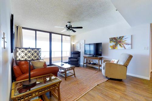 Crescent Beach Club II 6F