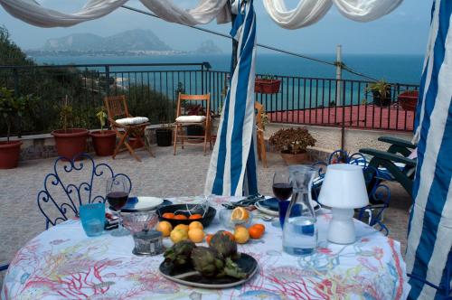 Tranquil house 160 meters from the beach gîte à louer Palerme
