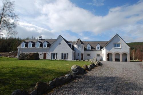 Tordarroch Wing Dunlichity House gîte à louer Loch Dun Seilcheig