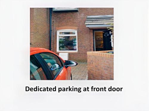 City Centre - Business or Leisure - Parking - Excellent Location Rating - image 14