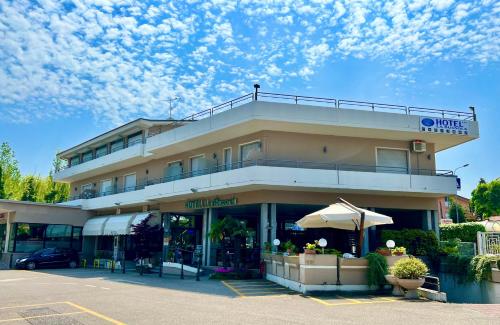 Hotel La Bussola, Padenghe sul Garda bei Montinelle