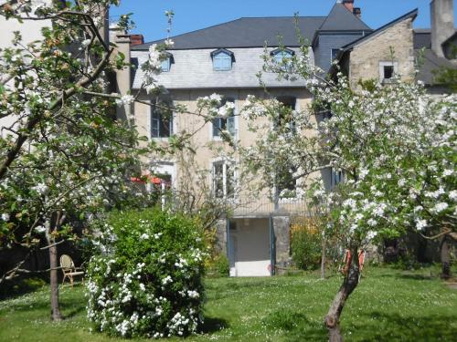 La Suite du Peintre - Chambre d'hôtes - Oloron-Sainte-Marie