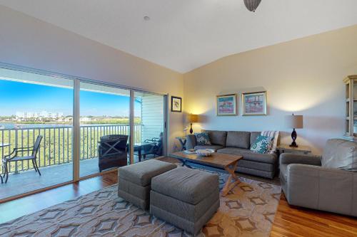 Mariners Pointe 503 in Clearwater Beach, USA
