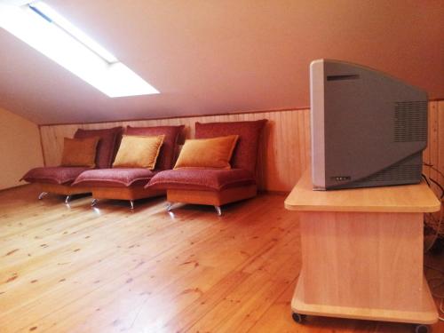 3 sofa beds
