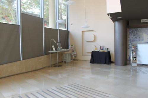 B Hotel - image 4