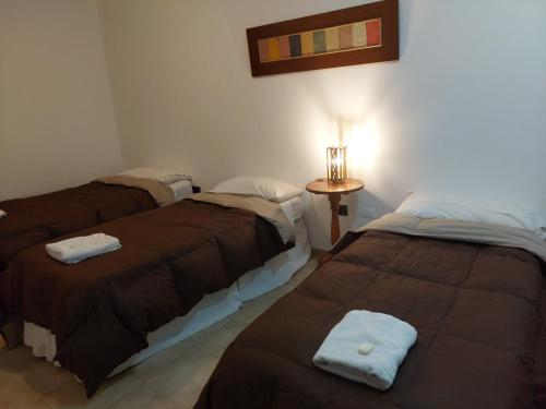 1 queen bed, 1 twin bed