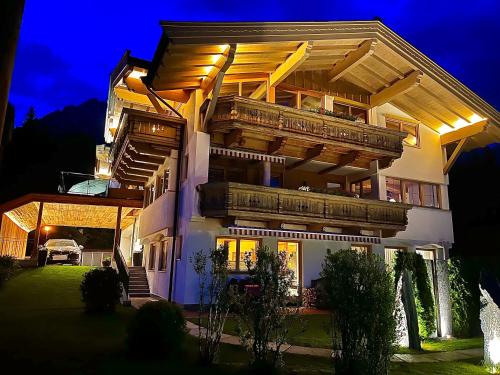 Buitenkant, Landhaus BergMoment - adults only in Ellmau