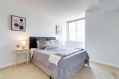 Awesome 1 Bedroom Condo At Ballston Place With Gym in Arlington, USA