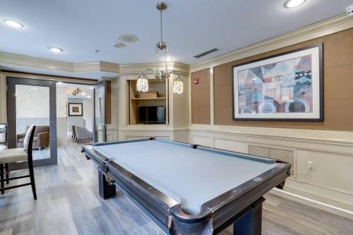 Awesome 1 Bedroom Condo At Ballston Place With Gym in Arlington, USA