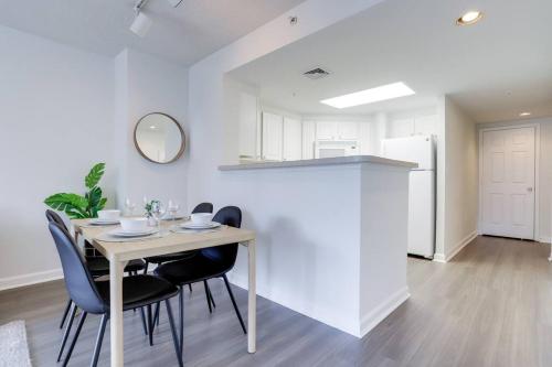 Exquisite 1 Bedroom Condo At Ballston With Gym in Arlington, USA