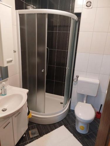 Apartment Sanja - image 12