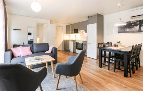 Stunning home in Löttorp with WiFi and 3 Bedrooms