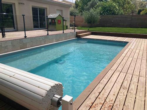 Villas Bordeaux, Haut Floirac, Belle Maison avec piscine.