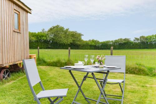 Take Time Shepherd's Huts by Bloom Stays