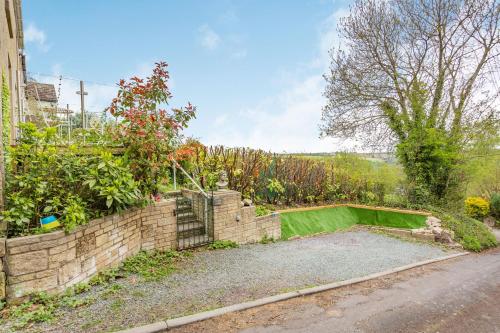 Hillside Cottage Bath - image 7
