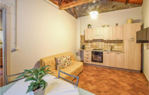  1 Bedroom Cozy Home In Reggio Calabria in Pellaro