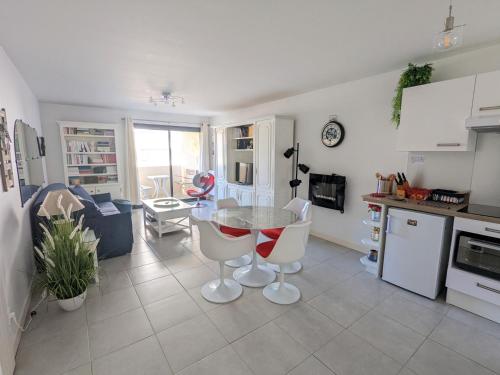 Apartment (2 Adults)