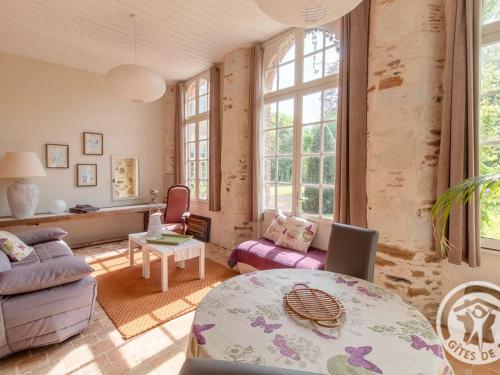 Charmant gîte familial avec parc, près des vignobles, à 30 min d’Angers - Confort et cadre raffiné. - FR-1-622-34