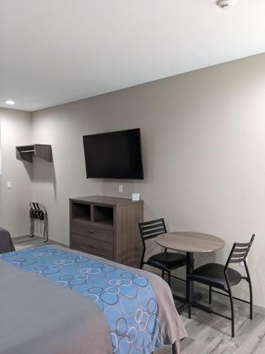 Holiday Inn motel – Aransas Pass, TX