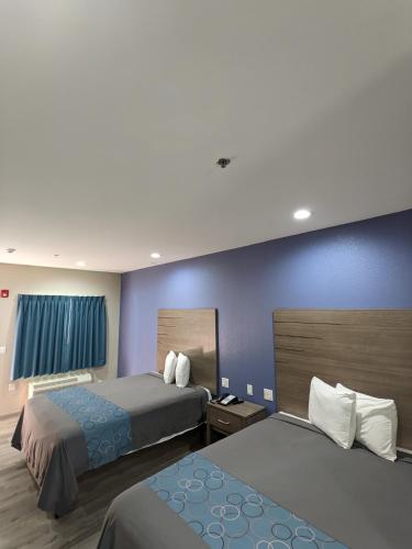 Holiday Inn motel – Aransas Pass, TX