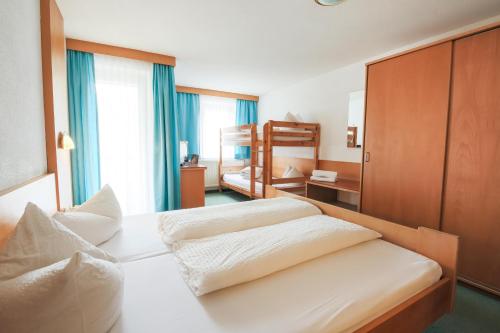 Hotel Tia Monte - image 10