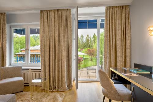 Parkhotel Adler - image 11