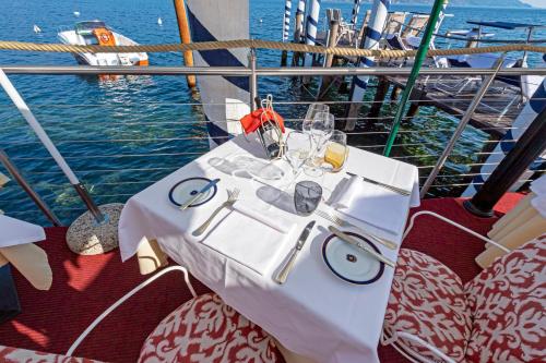 360770240 Hotel Baia D'Oro - Adults Only