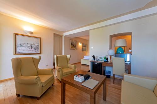 360776257 Hotel Baia D'Oro - Adults Only