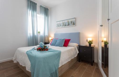 1 double bed, 2 twin beds, 1 sofa bed