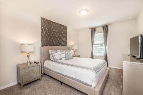 Solara Resort Townhome, 15 minutes from Disney