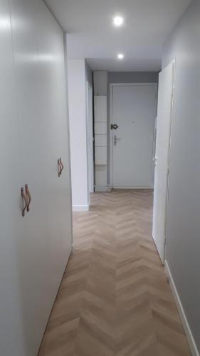 Le Mangin - Rent4night Grenoble in Quartier Capuche-Allies