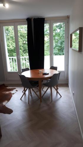 Létesítmények, Le Mangin - Rent4night Grenoble in Quartier Capuche-Allies