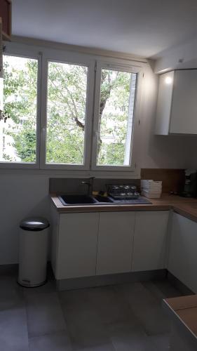 Le Mangin - Rent4night Grenoble in Quartier Capuche-Allies