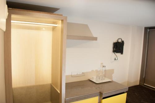 บริการและสิ่งอำนวยความสะดวก, โรงแรมซิตี้ (City Hotel) near สนามกีฬาวังเฮดิ