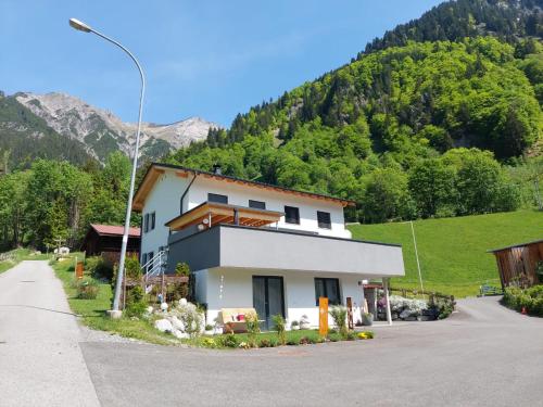 Haus Bazigg - Apartment - Klösterle am Arlberg