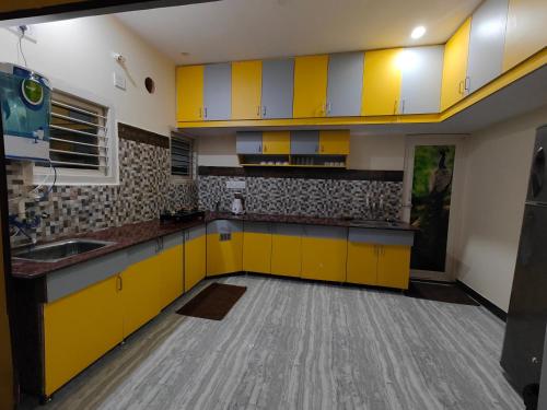 B&B Mysore - Yellow House - Bed and Breakfast Mysore