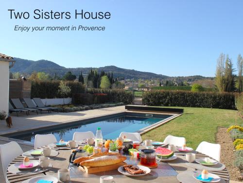 Two Sisters House, Private pool & bike storage, Mont-Ventoux, lac Palivettes, Child-friendly