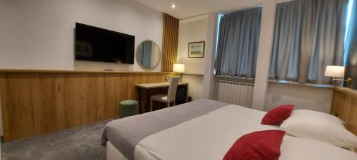 Hotel Central - image 4